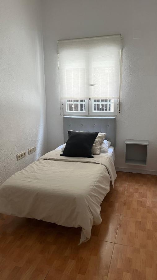 Piso En Valdeacederas Apartment Madrid Exterior foto