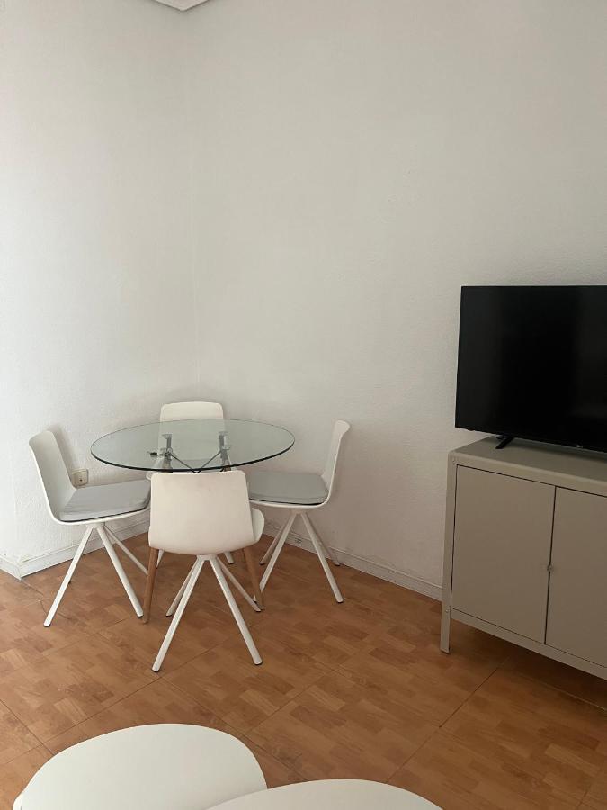 Piso En Valdeacederas Apartment Madrid Exterior foto