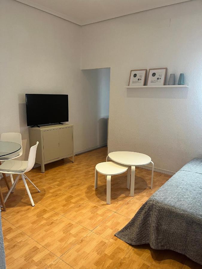 Piso En Valdeacederas Apartment Madrid Exterior foto